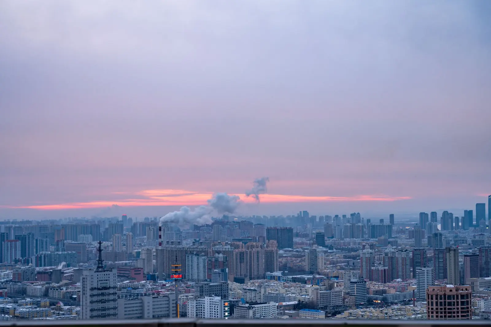 企业办公设备与网络设备采购指南：如何选择适合的电脑配件与通讯器材